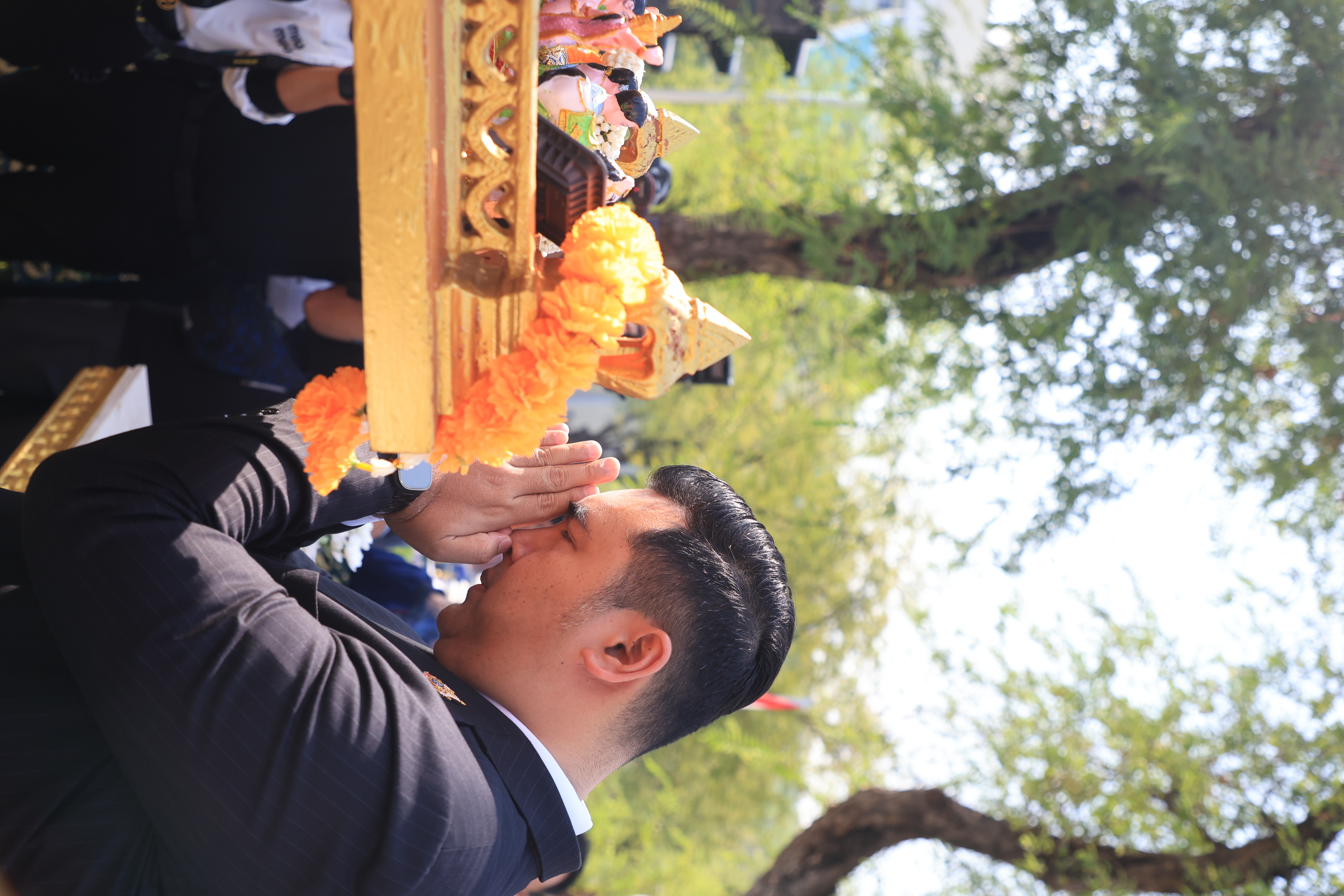 title - คณะผู้บริหาร ส.ป.ก. ร่วมพิธีสักการะสิ่งศักดิ์สิทธิ์ประจำกระทรวงเกษตรและสหกรณ์ ในโอกาสเข้ารับตำแหน่งของรัฐมนตรีว่าการกระทรวงเกษตรและสหกรณ์ และรัฐมนตรีช่วยว่าการกระทรวงเกษตรและสหกรณ์ 